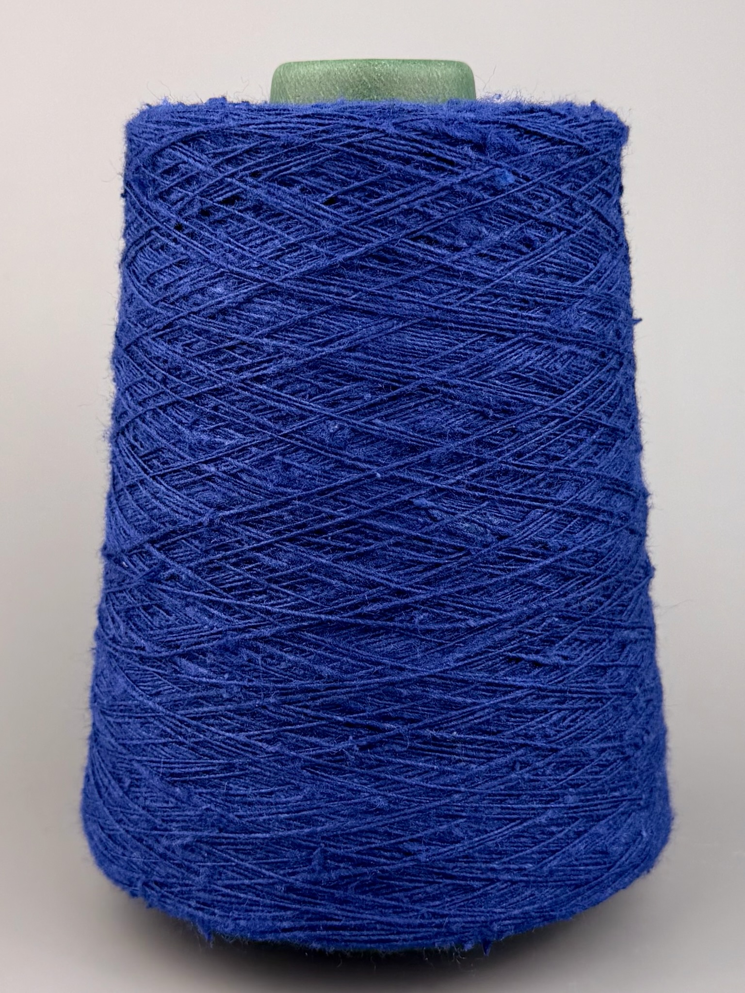 Art. Seta Tweed Bourette – Garn aus 100 % Bouretteseide mit Tweed-Effekt col. Royalblau 700 m / 100 g foto 2